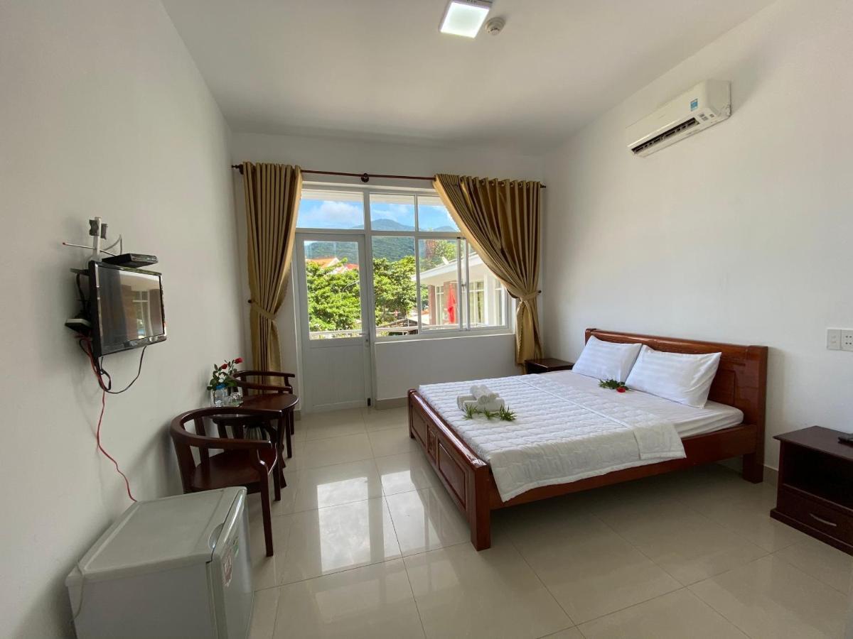 Con Dao Guesthouse Chi Khu Co Ong Экстерьер фото